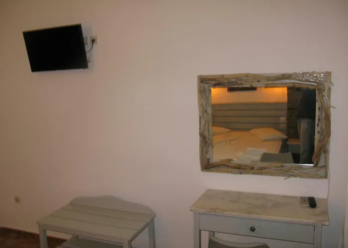 Anemos Sea View Aparthotel Batsi